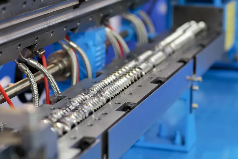 Twin screw extruder closeup