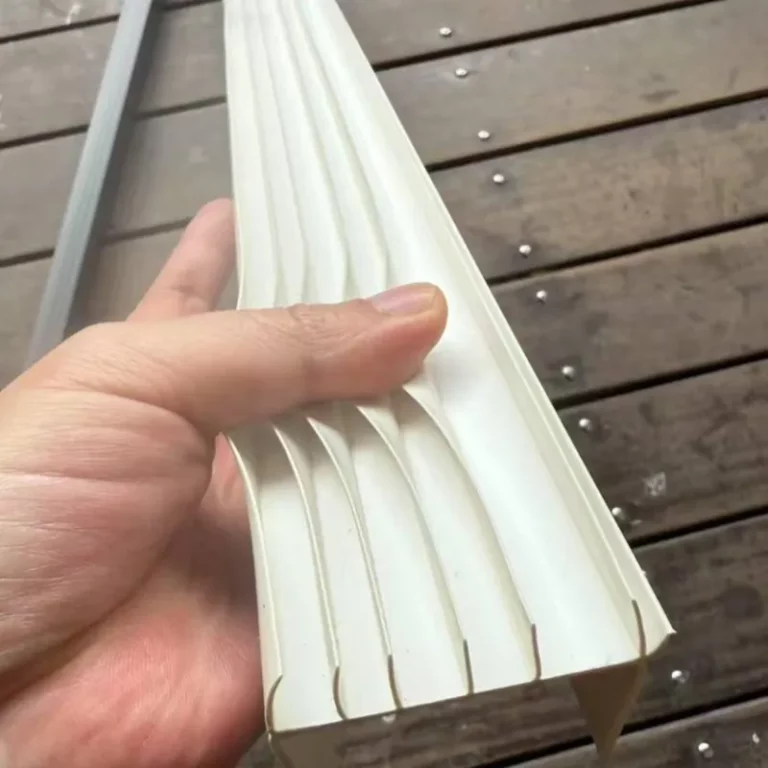 white 4L PVC profile samples