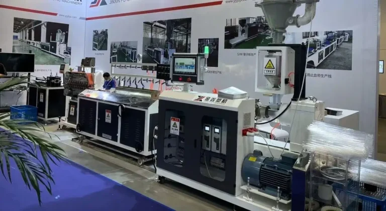 China Plastic Extruder: Single Screw Extrusion Lines for Pipe, Hose & Profile in CHINAPLAS exhibtion